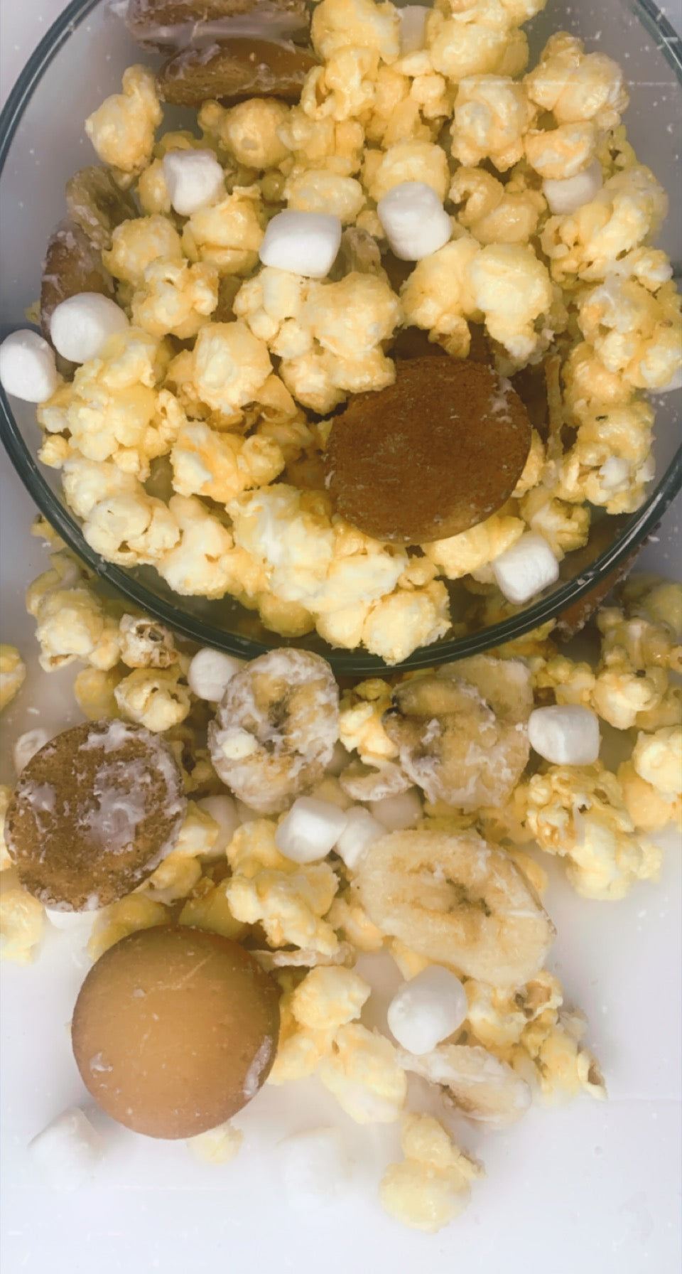 Candied popcorn