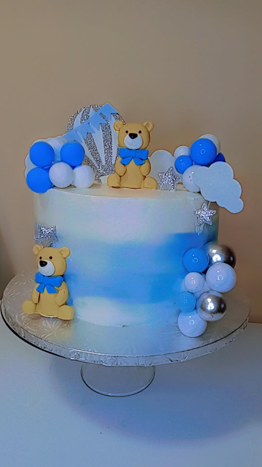 Baby shower cake